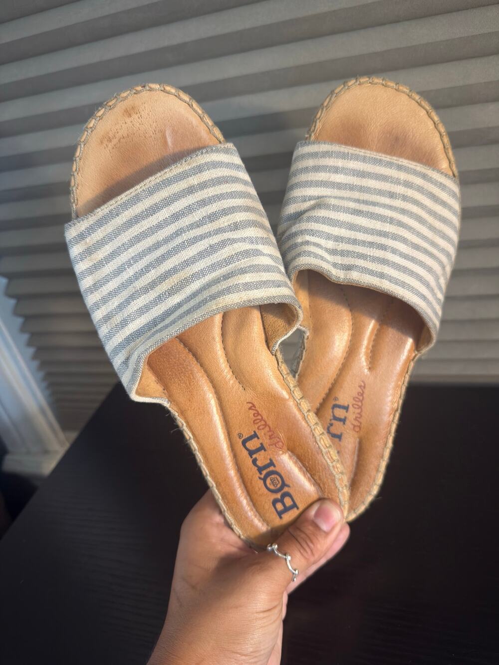 Born Drilles Slide Sandals Womens 9 Blue White Striped Linen Espadrille Flat